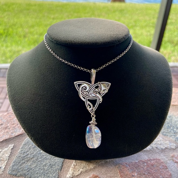 Celtic knot cat fox aura crystal steel necklace - Picture 2 of 8